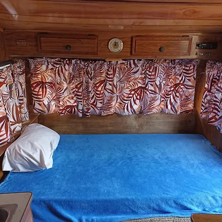 Peaceful And Cozy Camper In The City Center With Private Patio
